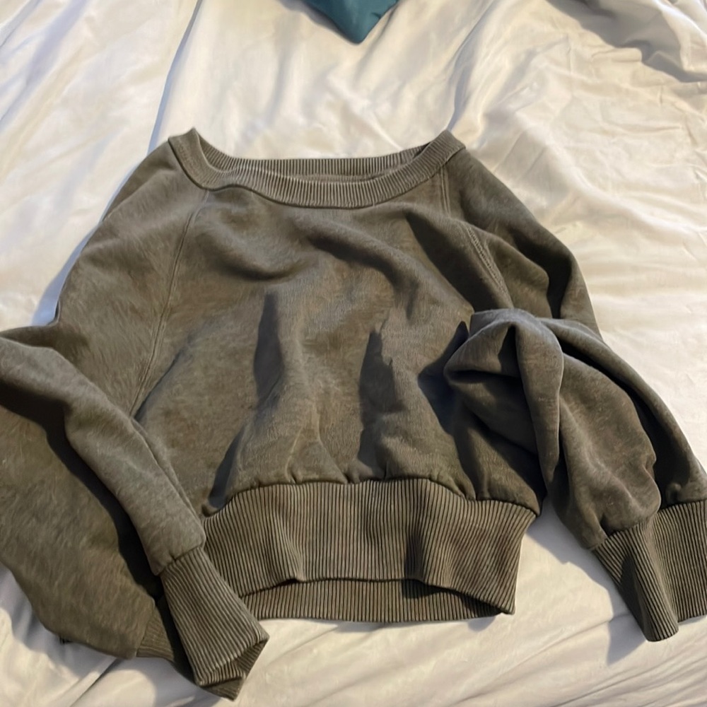 Cropped Green XS Aeropostale Sweatshirt